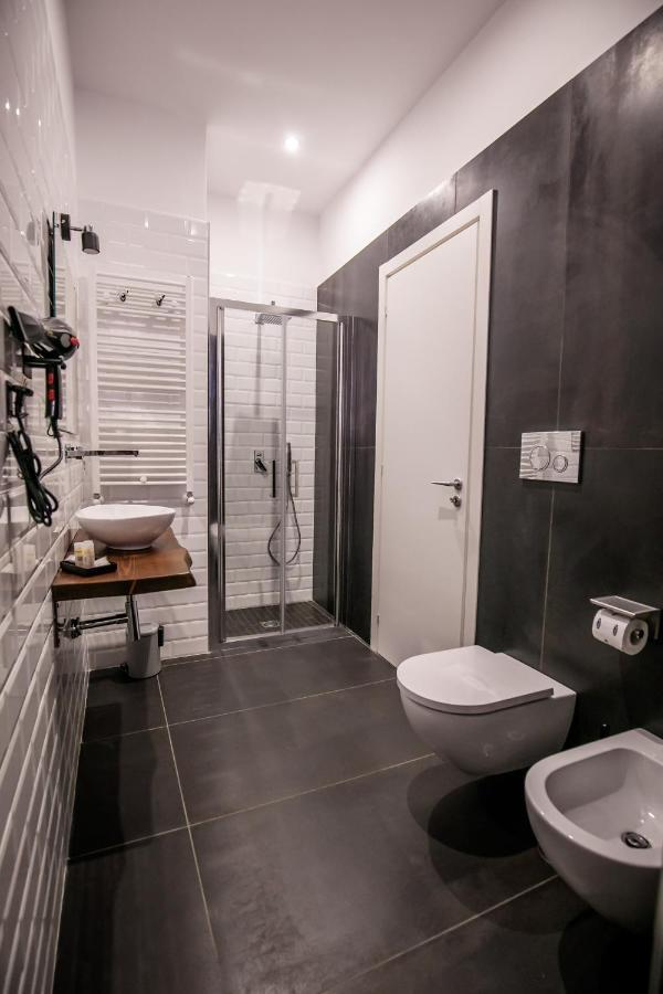 Medusa Cilea Guest House Νάπολη Εξωτερικό φωτογραφία